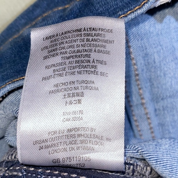 Free People - Shark Bite Raw-Hem Ripped Crop Skinny Jeans in Blue - Picture 10 of 15